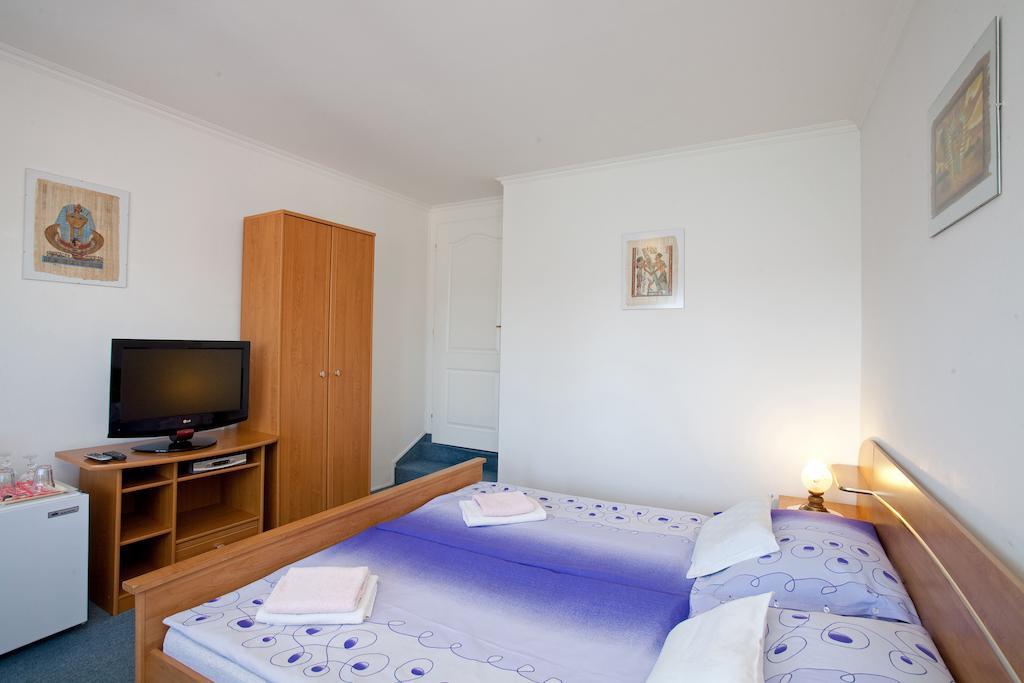 Pension Minor Ceske Budejovice Dış mekan fotoğraf